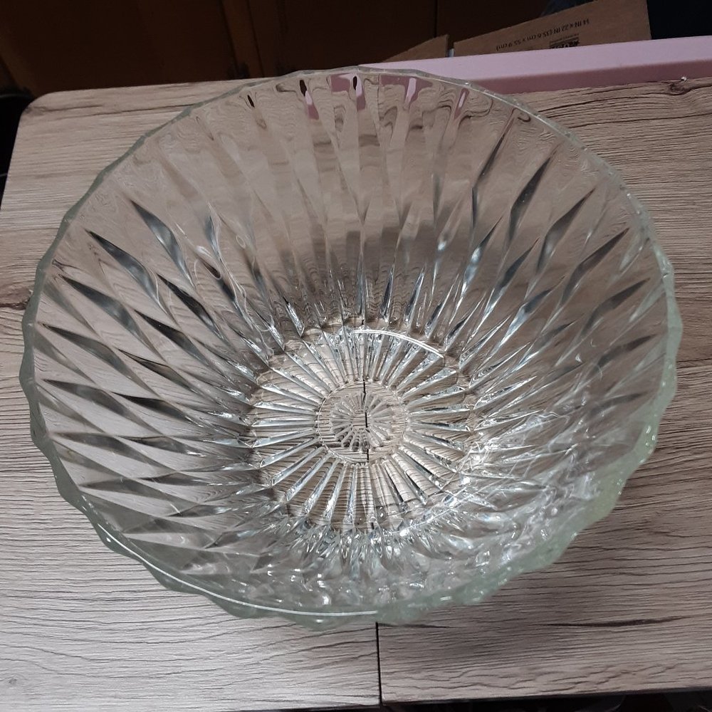 Duralex Vintage Glass Serving Bowl Diamond Pattern Made In France RARE 7.5 x 4